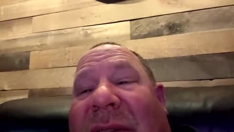 Snapshot of icanmakeyousquirt69 chatting on April 28, 5:45 am icanmakeyousquirt69 online show from April 28, 5:45 am