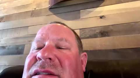 Snapshot of icanmakeyousquirt69 chatting on May 11, 7:22 pm icanmakeyousquirt69 online show from May 11, 7:22 pm