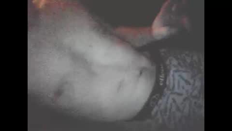 Snapshot of icemandude chatting on December 20, 10:17 pm icemandude online show from December 20, 10:17 pm