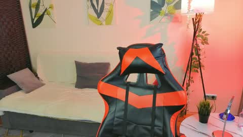 Ice online show from April 24, 11:23 am