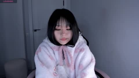 Snapshot of ichigo_o chatting on November 6, 1:28 am Hitomi online show from November 6, 1:28 am