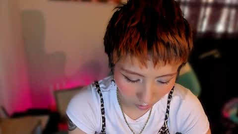 Natalia online show from May 3, 9:10 pm