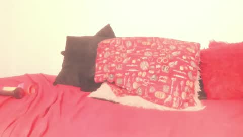 IckyXo online show from February 11, 11:15 am