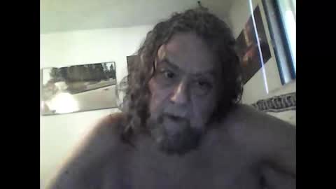 icu2try2xs2 online show from February 11, 6:44 pm