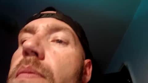 icyfucktoy online show from November 17, 11:43 pm