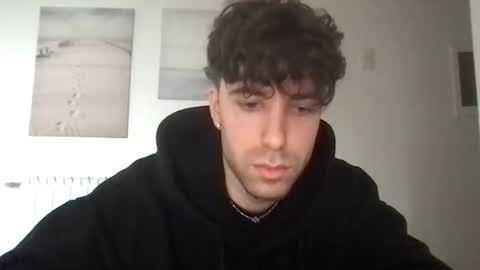 Snapshot of icyninesix chatting on December 14, 12:01 pm icyninesix online show from December 14, 12:01 pm