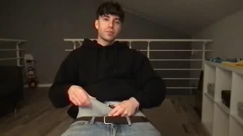 Snapshot of icyninesix chatting on January 17, 5:21 am icyninesix online show from January 17, 5:21 am