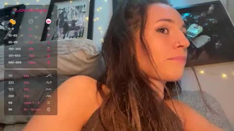 Snapshot of icyspice chatting on December 4, 1:09 pm icyspice online show from December 4, 1:09 pm