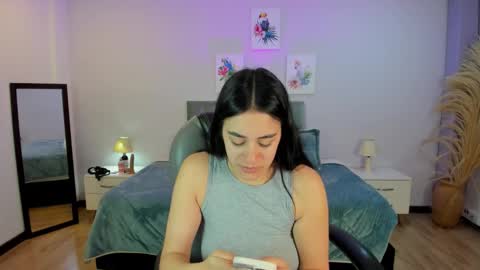 Snapshot of icysweetcam chatting on March 21, 12:10 pm Icy online show from March 21, 12:10 pm