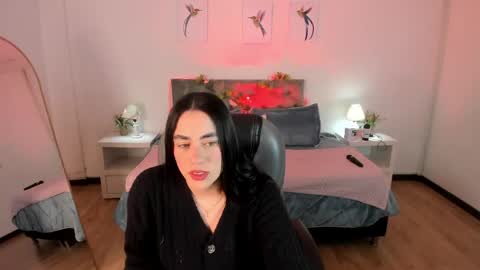 Icy online show from May 12, 10:45 am