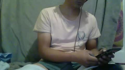 Snapshot of idah2 chatting on February 8, 7:23 am idah2 online show from February 8, 7:23 am