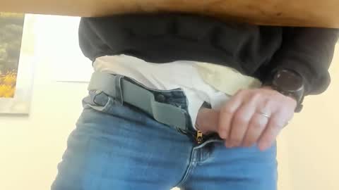 idfunguy2023 online show from February 22, 11:36 pm