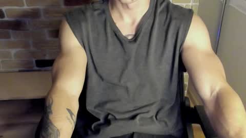 yo online show from October 3, 7:33 pm