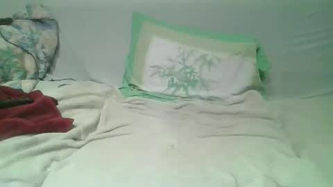 Snapshot of ifeellonelysometimes chatting on May 2, 7:30 pm ifeellonelysometimes online show from May 2, 7:30 pm