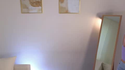 Lisa online show from November 24, 8:03 am