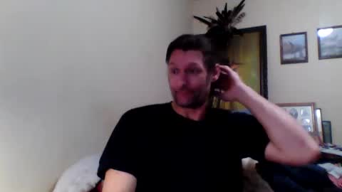 Snapshot of ifoundthegspot chatting on January 9, 8:03 am Darthmark420 online show from January 9, 8:03 am