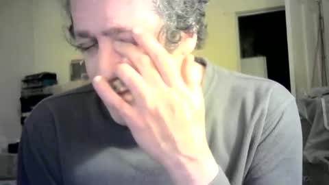 ignoredlittlestloser online show from February 15, 6:12 am