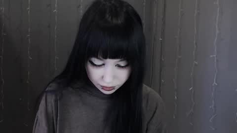 iiiiiiis online show from March 16, 1:04 pm