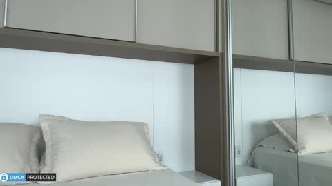 Ivy online show from November 27, 5:15 pm