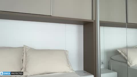 Ivy online show from February 10, 6:23 pm