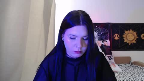 Vella online show from May 8, 1:38 pm
