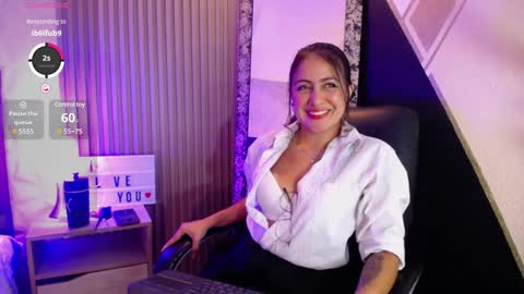 Isa online show from January 31, 2:39 pm