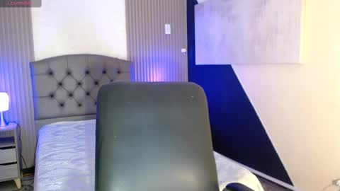 Snapshot of iisabella_smith_ chatting on September 24, 8:01 pm Isa online show from September 24, 8:01 pm