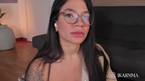 Lua     online show from March 22, 9:51 pm