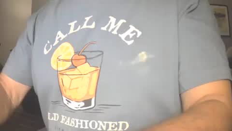 Snapshot of il_undercover chatting on November 4, 9:30 am il_undercover online show from November 4, 9:30 am