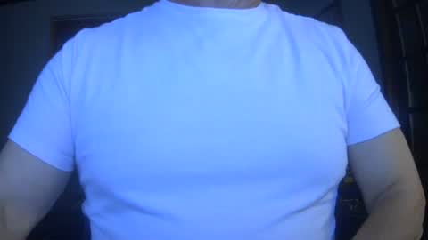 Snapshot of il_undercover chatting on November 21, 10:47 am il_undercover online show from November 21, 10:47 am