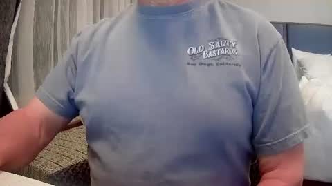 Snapshot of il_undercover chatting on January 16, 11:25 am il_undercover online show from January 16, 11:25 am