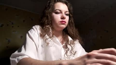 Snapshot of ilanalanglitz chatting on March 18, 2:31 pm Laura online show from March 18, 2:31 pm