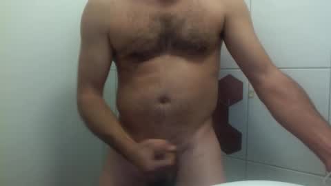 Snapshot of ilcaponero chatting on April 17, 10:02 pm ilcaponero online show from April 17, 10:02 pm