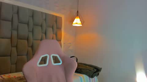 ile_matamba online show from November 19, 12:05 pm