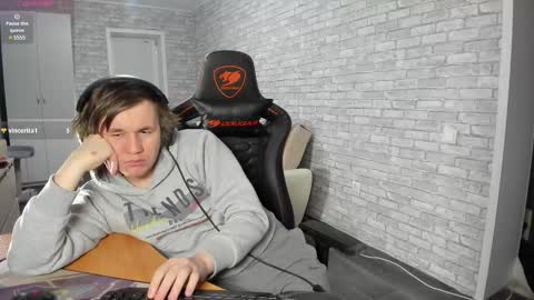 Snapshot of iliaskrislove chatting on February 23, 8:55 pm iliaskris online show from February 23, 8:55 pm