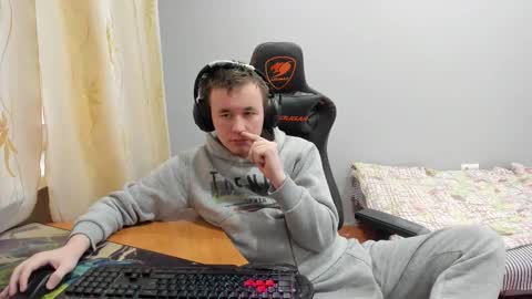 iliaskris online show from December 2, 5:02 am