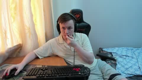 iliaskris online show from May 9, 9:47 am