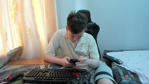 iliaskris online show from May 11, 12:55 pm