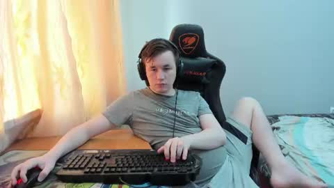 iliaskris online show from June 21, 12:08 pm