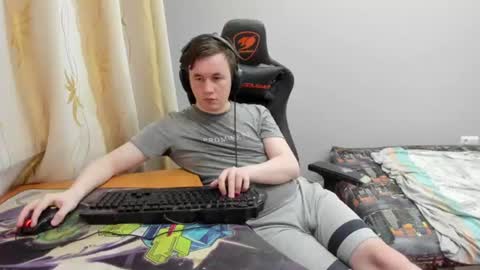 iliaskris online show from June 28, 12:27 am