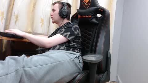 lord online show from November 21, 7:45 pm