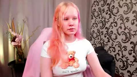 Annie online show from September 19, 3:08 am