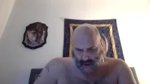 Snapshot of illuminatititan chatting on February 2, 11:00 pm Raziel illuminati Titan online show from February 2, 11:00 pm