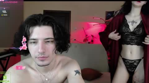 Snapshot of ilon_rey chatting on February 23, 11:14 pm ilon online show from February 23, 11:14 pm