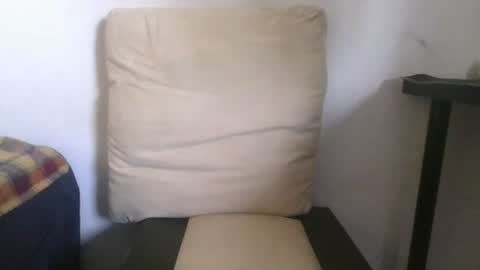 Snapshot of ilovebigass04 chatting on June 13, 7:17 am yunstud online show from June 13, 7:17 am