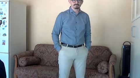 Snapshot of ilovecuteguy79 chatting on June 2, 4:58 am ilovecuteguy79 online show from June 2, 4:58 am
