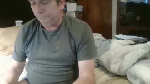 ilovetoshowoffagain online show from December 18, 10:27 pm