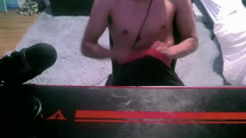 ilovewhitegirls388383 online show from May 18, 3:46 am