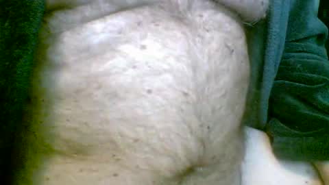 Snapshot of iluvj2jizz4u chatting on December 4, 3:10 pm Iluvj2jizz4u online show from December 4, 3:10 pm