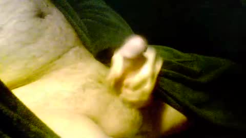 Snapshot of iluvj2jizz4u chatting on January 10, 7:35 am Iluvj2jizz4u online show from January 10, 7:35 am
